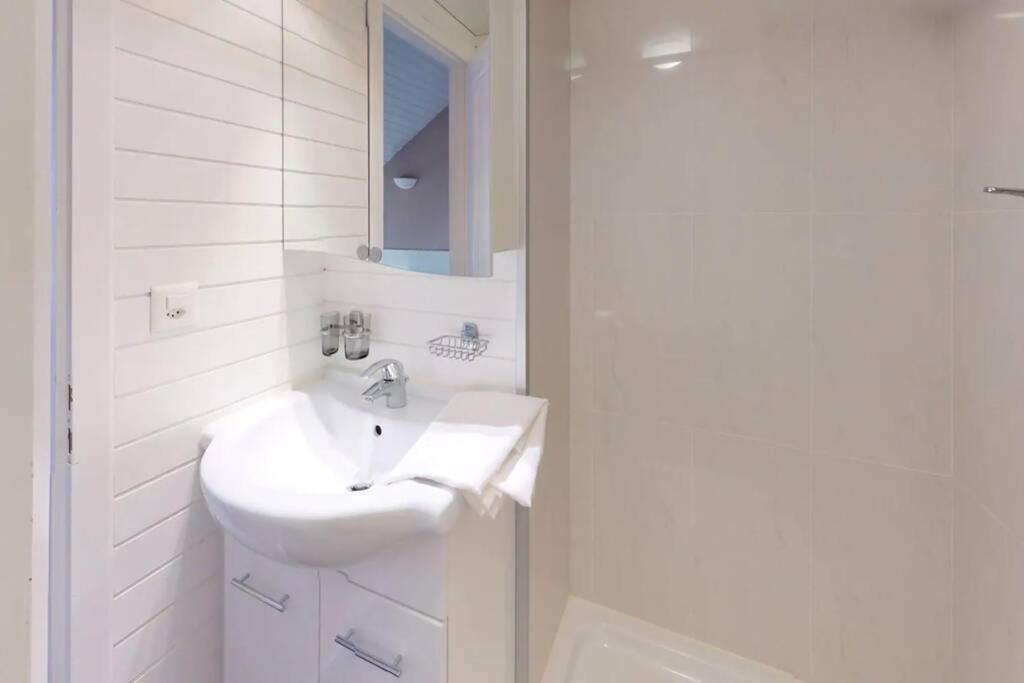 Charmant Et Lumineux Appartement Duplex A Шарме Екстериор снимка