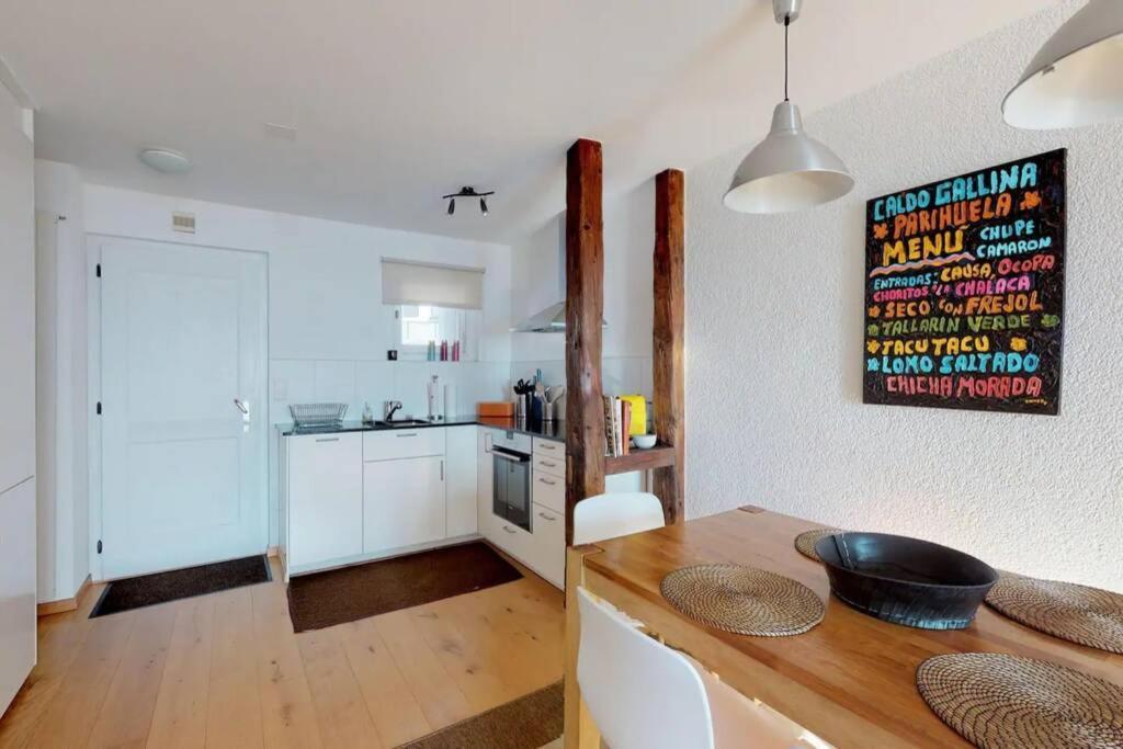 Charmant Et Lumineux Appartement Duplex A Шарме Екстериор снимка