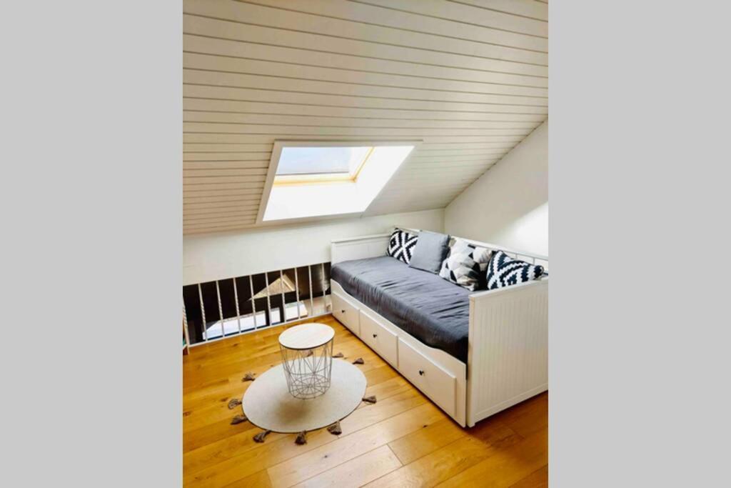 Charmant Et Lumineux Appartement Duplex A Шарме Екстериор снимка